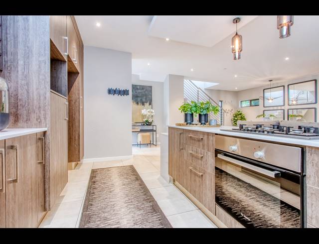 3 BEDROOM CLUSTER FOR SALE IN FOURWAYS